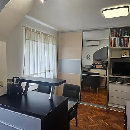 Ena, Strict Center, Sea View Abbázia