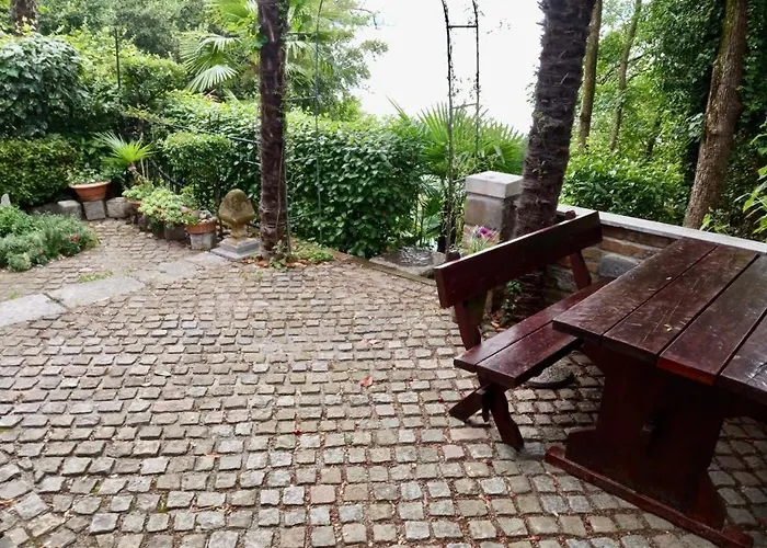 Ena, Strict Center, Sea View Apartman