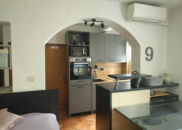 Ena, Strict Center, Sea View * Abbázia