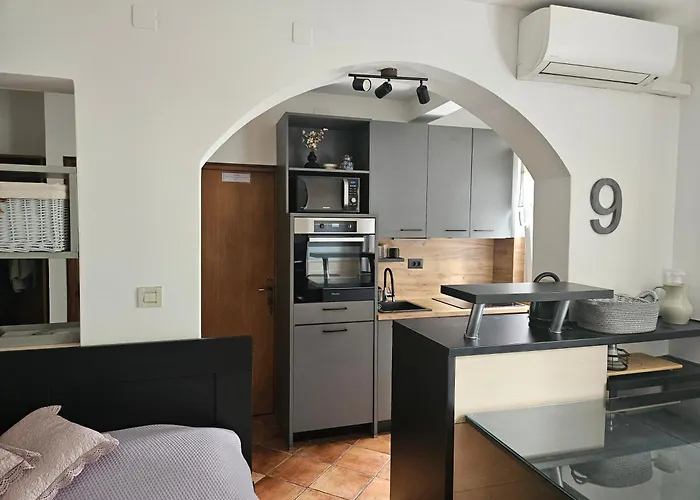 Ena, Strict Center, Sea View Apartman Abbázia